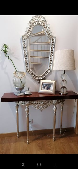 Consola, antiga restaurada