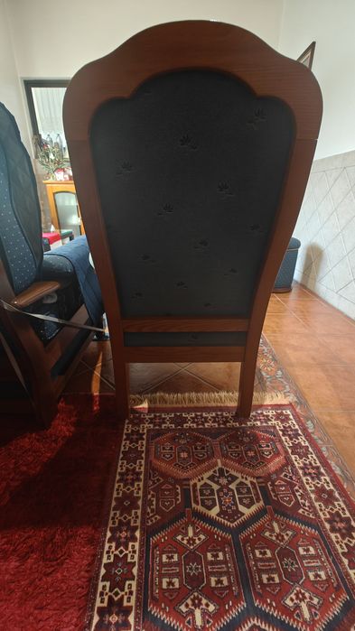 3 cadeirões usados como novos