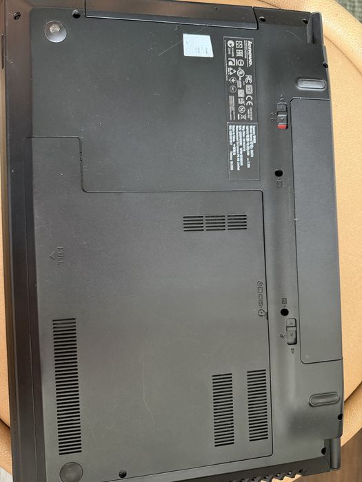 Laptop Lenovo B5400