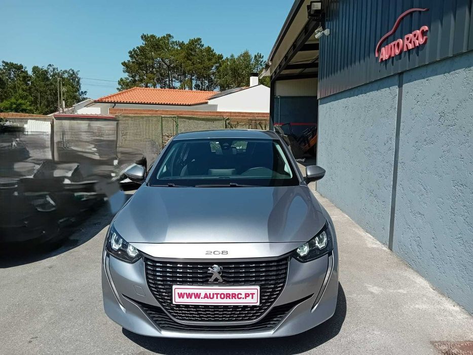 Peugeot 208 — fotografia 12