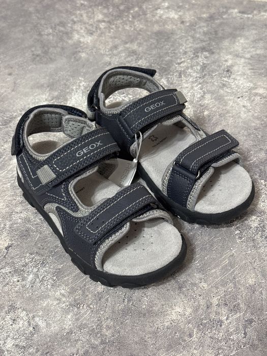 (29 р) Дитячі босоніжки Geox Strada, Устілка 19 см