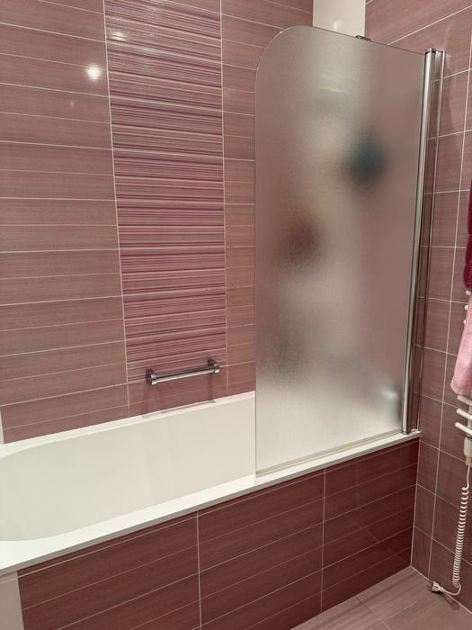 Продам шторку для душа