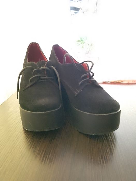 Продам новые туфли ботинки ботильоны