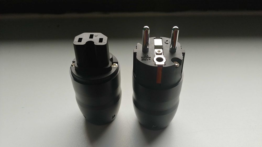Wtyki audio iec schuko Valab rodowane