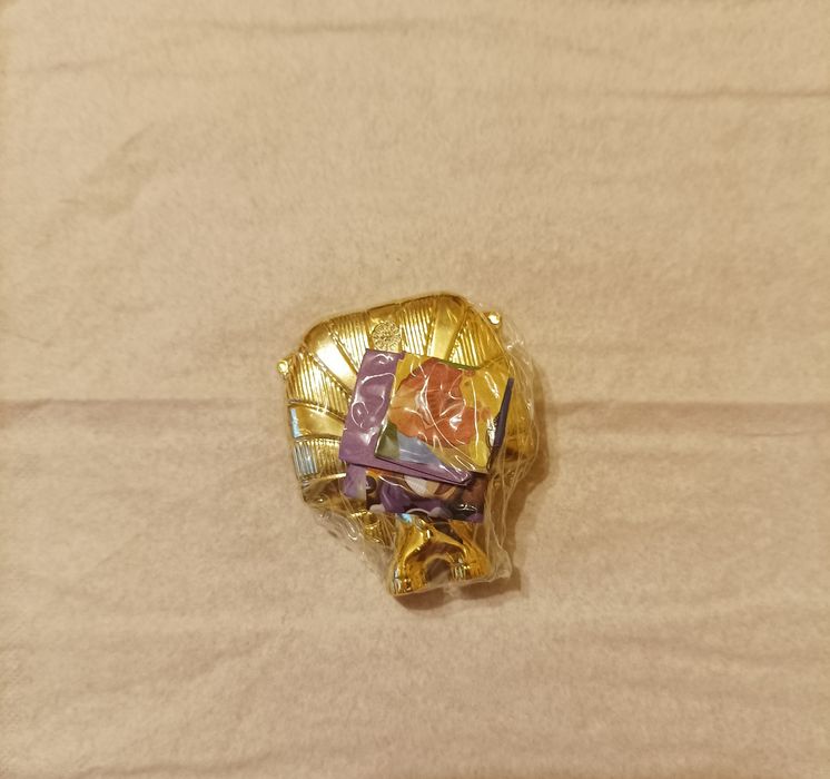 Milka secret box- złota figurka