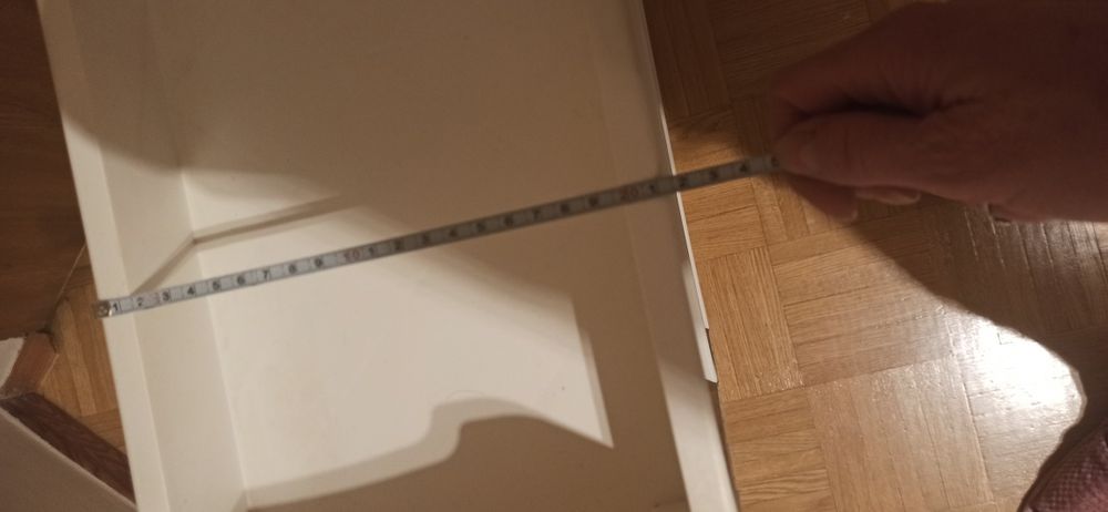 Plastikowy regał