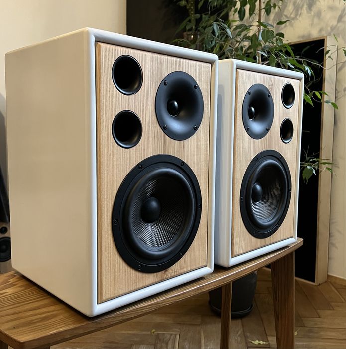 Kolumny podstawkowe STX Dayton Audio