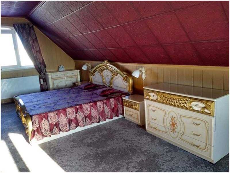 Продам будинок з ремонтом в Івано-Франківську по вул. Січинського.