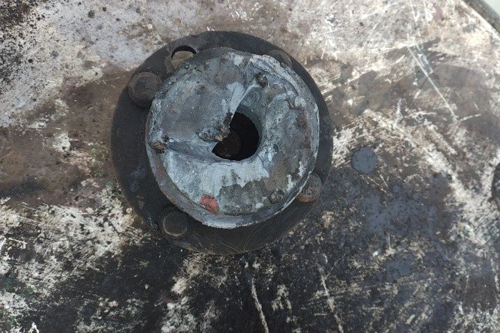 Продам шийку коленвала двигателя Газ , Волга