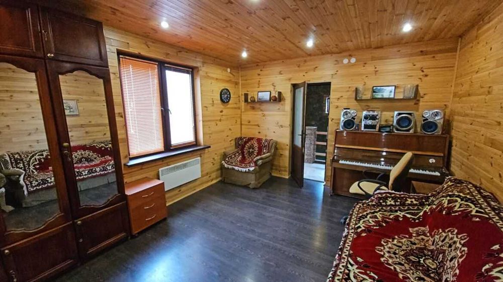 Продажа 2 этажного дома с верандой и участком на 41.5 сотки, 103 кв. м