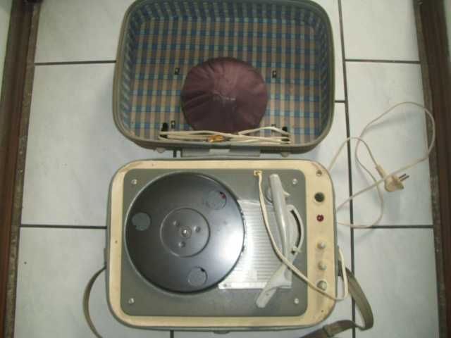 stary gramofon Fonica Wg 262