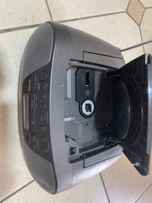 Radioodtwarzacz Sony lub JVC