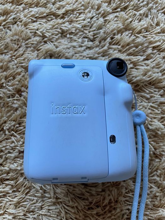 Instax Mini 12 – Como Nova, usada 1 vez