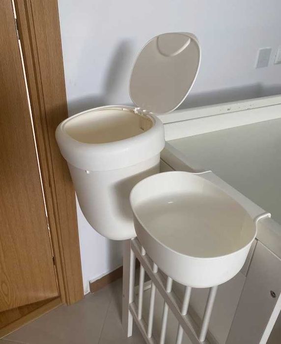 Conjuntos de cestos de arrumação para trocador de fraldas