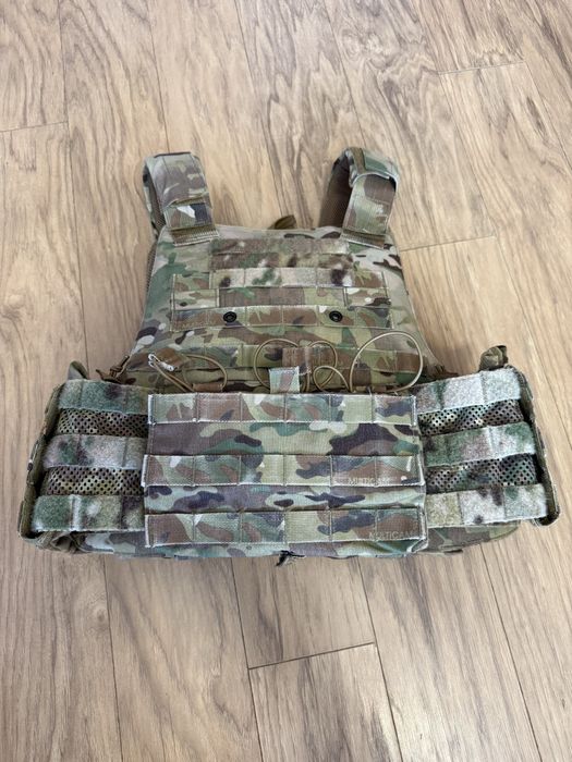 Продам військове спорядження, плитоноску AVS, з підсумками