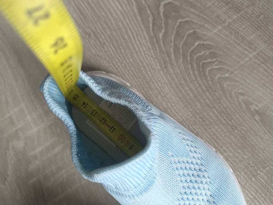 Adidasy chłopięce rozm. 25