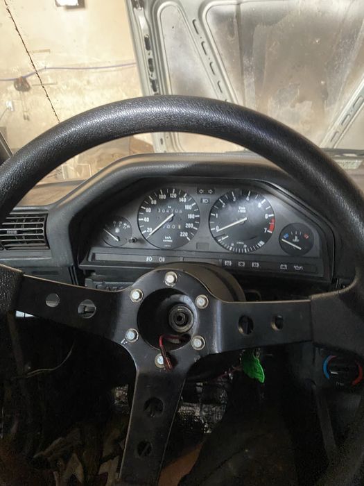 Бмв е30 320і