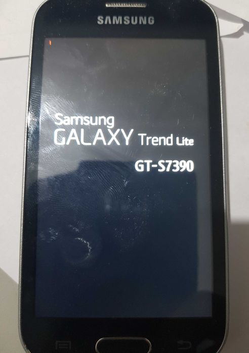 Samsung galaxy Trend Lite GT-S7390 bardzo ladny nie uruchamia sie