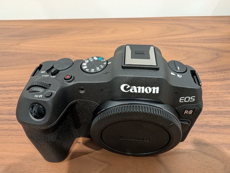 Corpo Canon EOS R8 - Nova com garantia