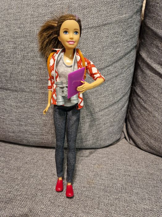 Lalka barbie Skipper podróżniczka