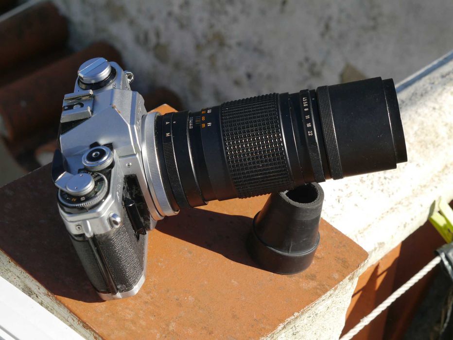 Canon AE-1 com lente