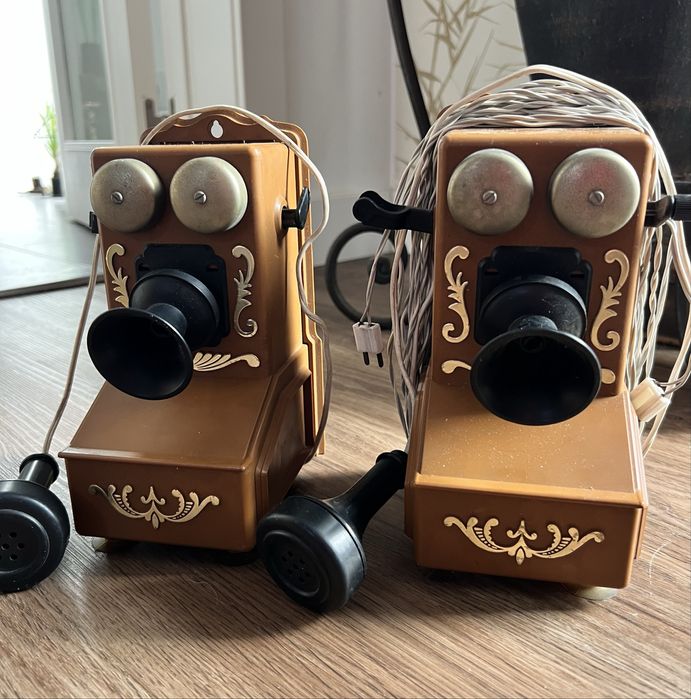 Brinquedo antigo.Telefones.Jugoslávia 1980