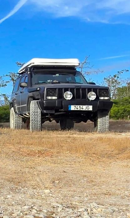 Vendo Cheroke xj 2.5