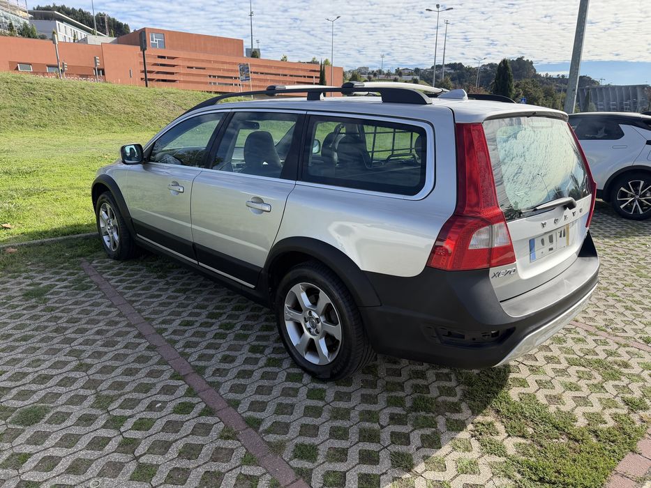 VOLVO XC70  -  D5