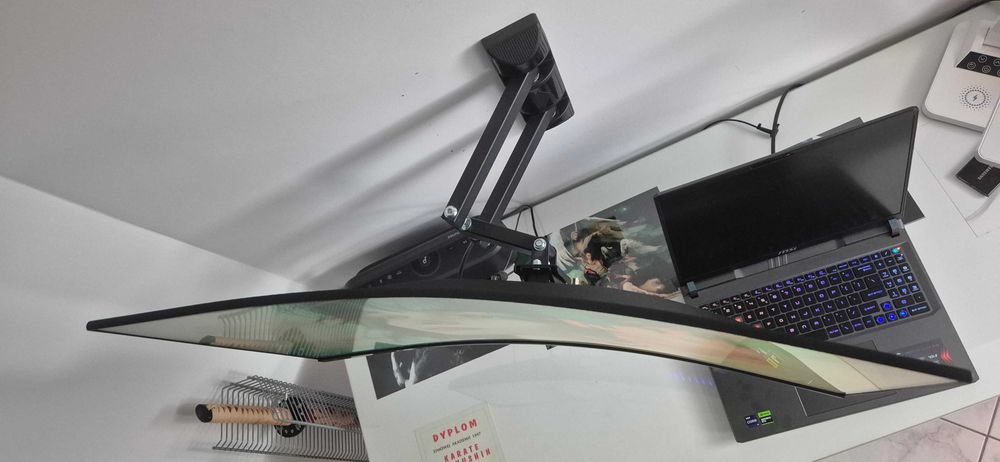 Monitor MSI Optix MAG321CURV rozdzielczość 4K UHD 32 cale Idealny Stan