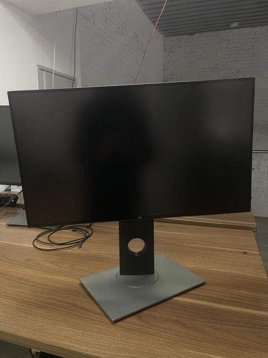 Монітор Dell 25” вертикальний горизонтальний U2518D