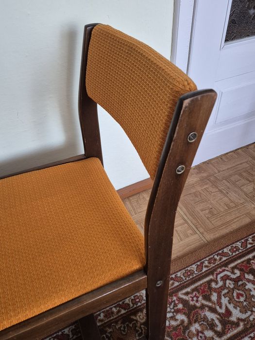 Komplet Krzesła drewniane tapicerowane