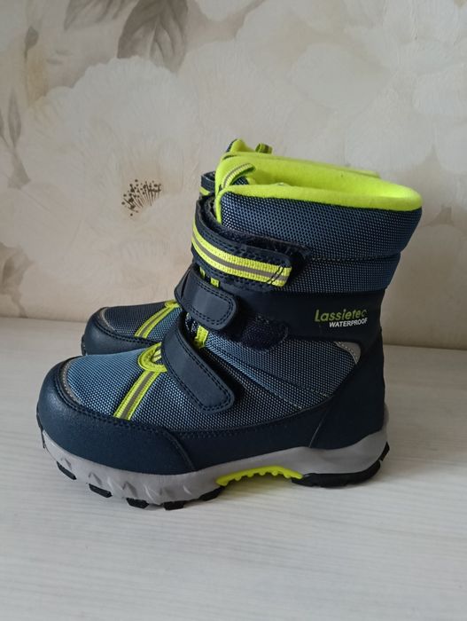 Зимові ботінки черевики термоботинки 31 розмір Lassietec
