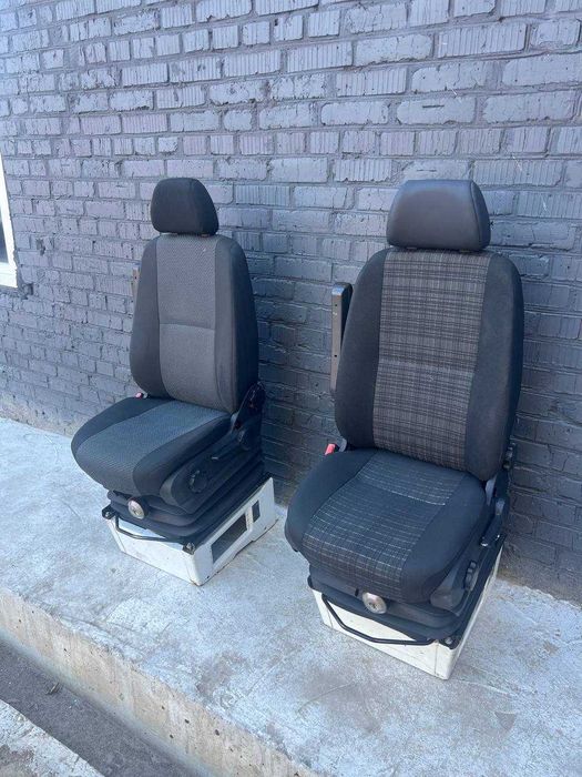 Сиденье пилот Sprinter 906 Mercedes-Benz Volkswagen Crafter з тумбою сидіння пілот Спринтер 906 Крафтер розбірка запчастини Дніпро Днепр шрот