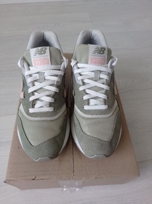 Кросівки жіночі New Balance 997