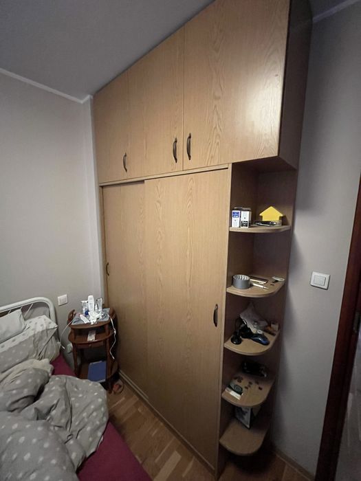 Szafa do sypialni z nadstawką