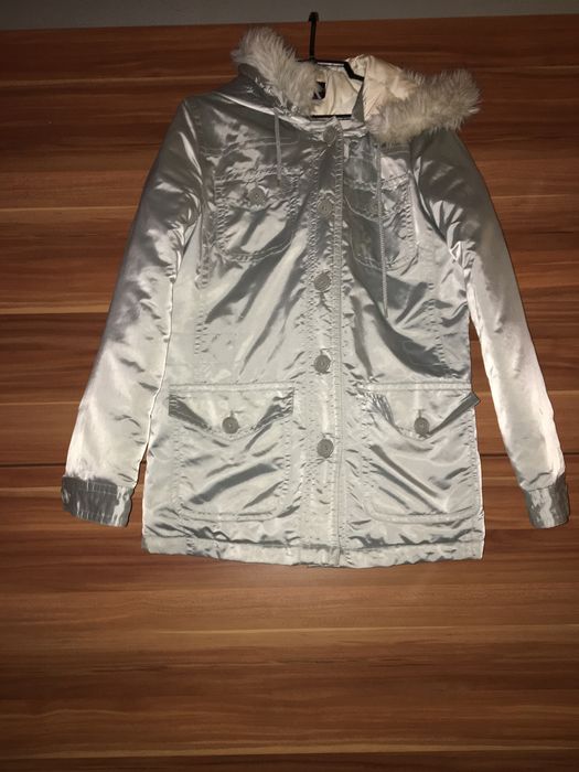Srebrna kurtka Gap
