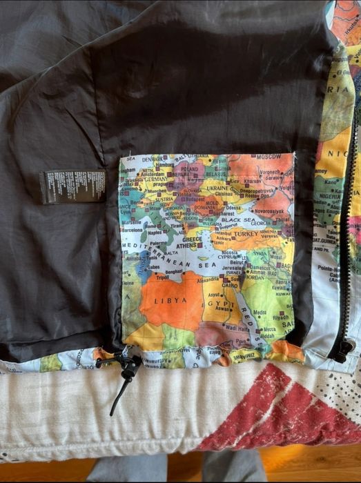 Supreme x The North Face