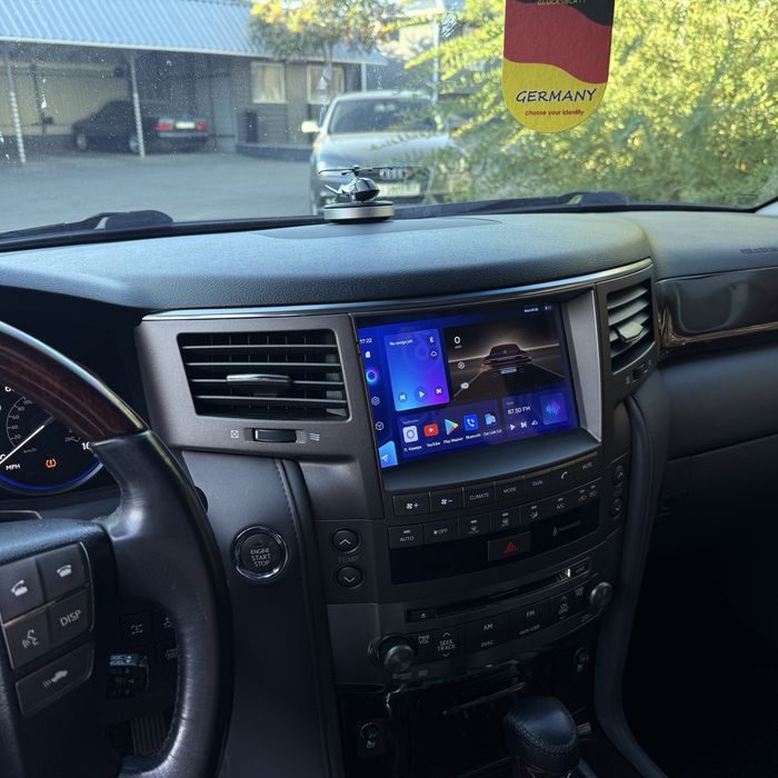 Lexus LX 570 2010