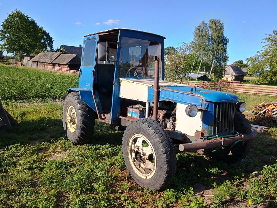 Трактор з двигуном та кпп мерседес W123 3.0D