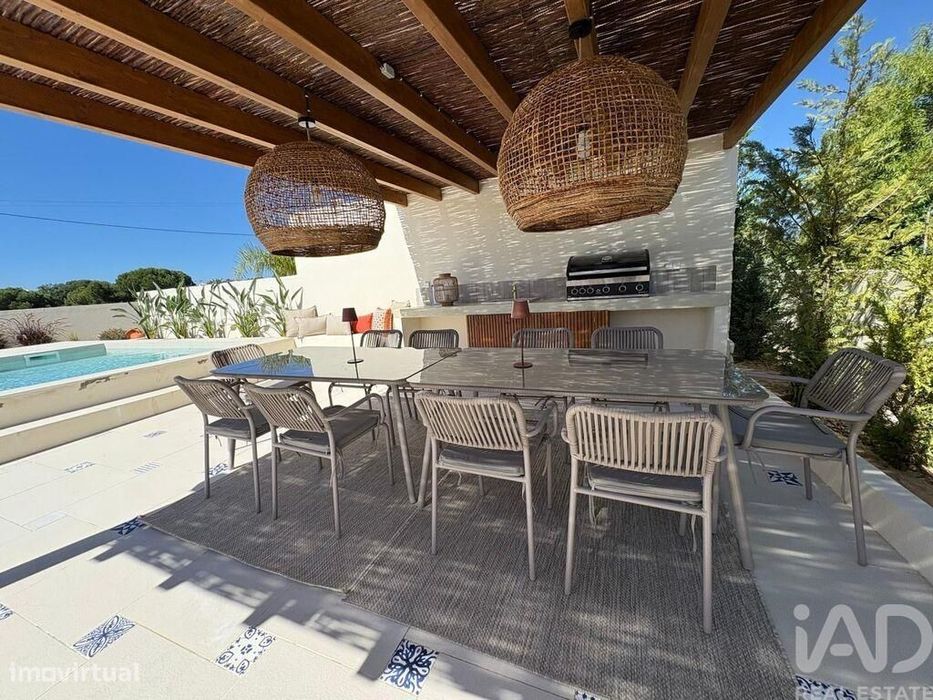 Casa / Villa T4 em Lagoa e Carvoeiro