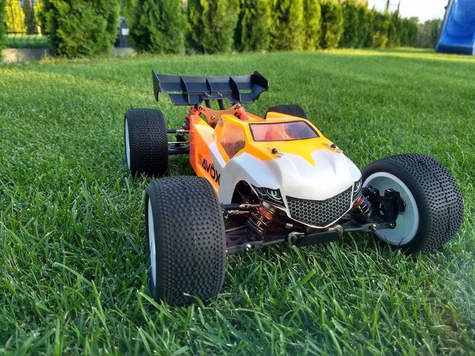 LC Racing EMB-TGHK Pro Kit z Ogromną Ilością Części