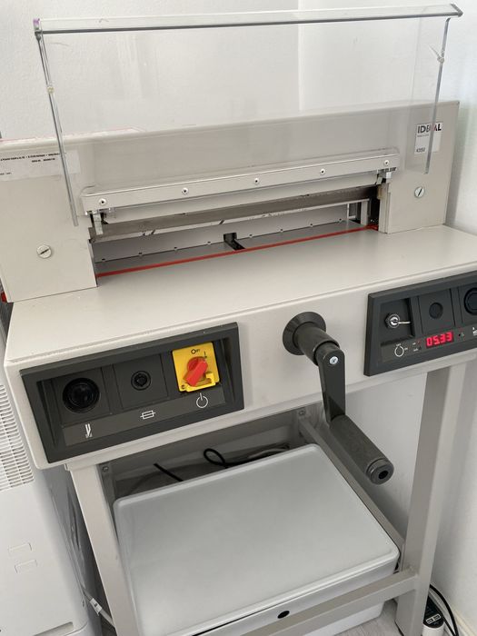 Guilhotina Ideal 4350