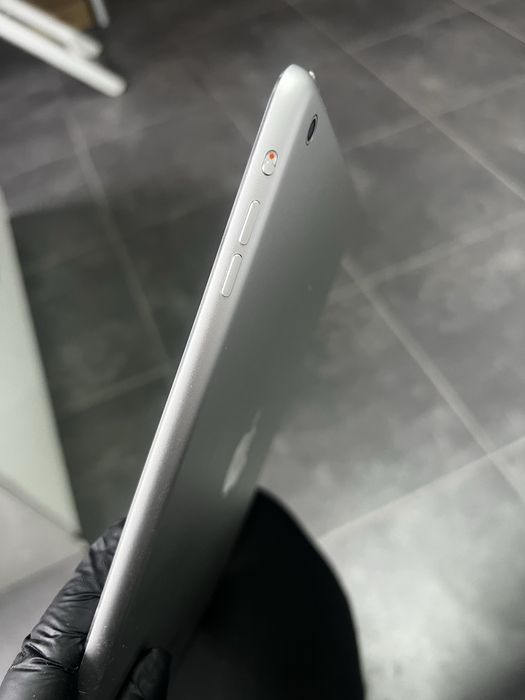 iPad Air планшет