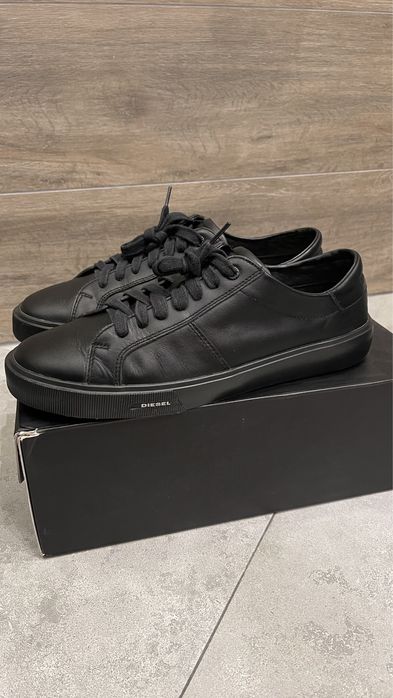 Продам майже нові кеди/ кросівки Дизель Diesel 43р