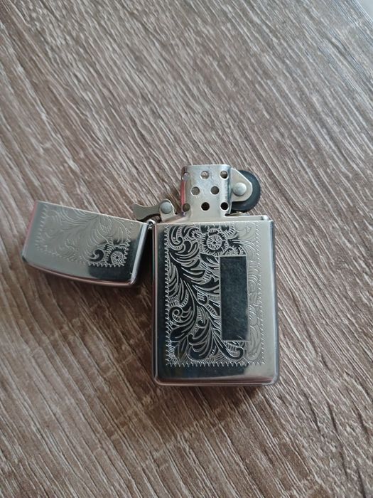 Зажигалка zippo 352