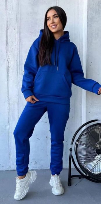 Теплий костюм новий