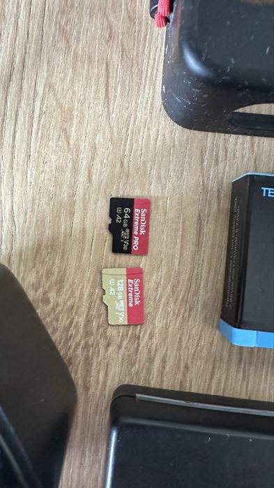 GoPro HERO 10 Black + великий комплект аксесуарів + 4 акумулятори
