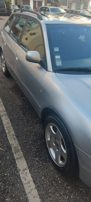 Audi A4 Avant 1.9 TDI • Manutenção em dia • Pneus novos • Sem avarias