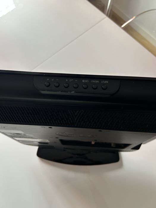 TV LG modelo 22LG3050