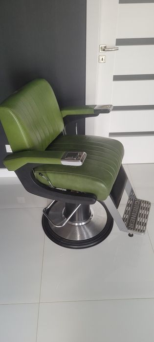 Stary fotel fryzjerski Greiner